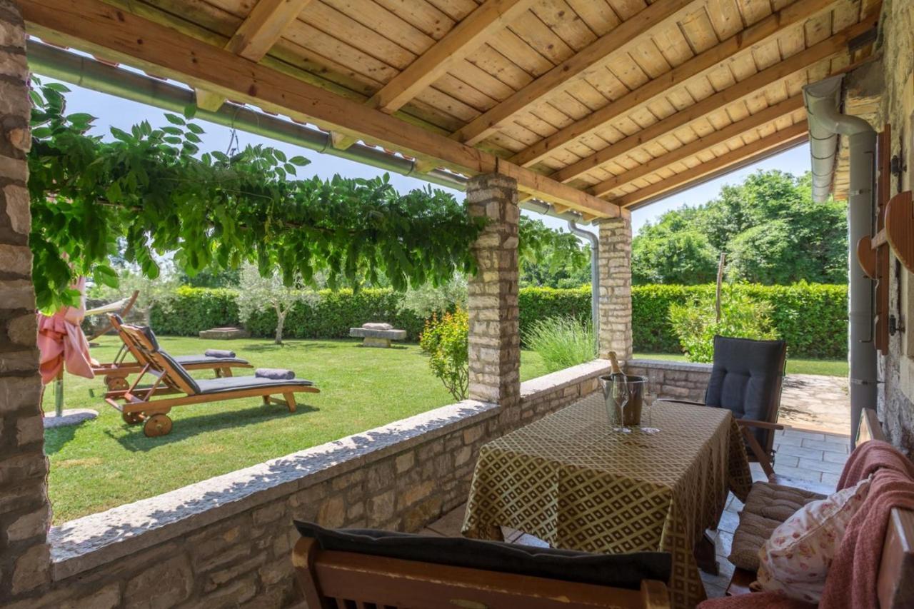 Holiday Homes Ana And Maria Kanfanar Zewnętrze zdjęcie